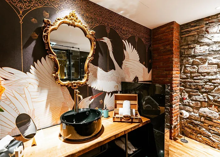 Aurum - Como Luxury Suites