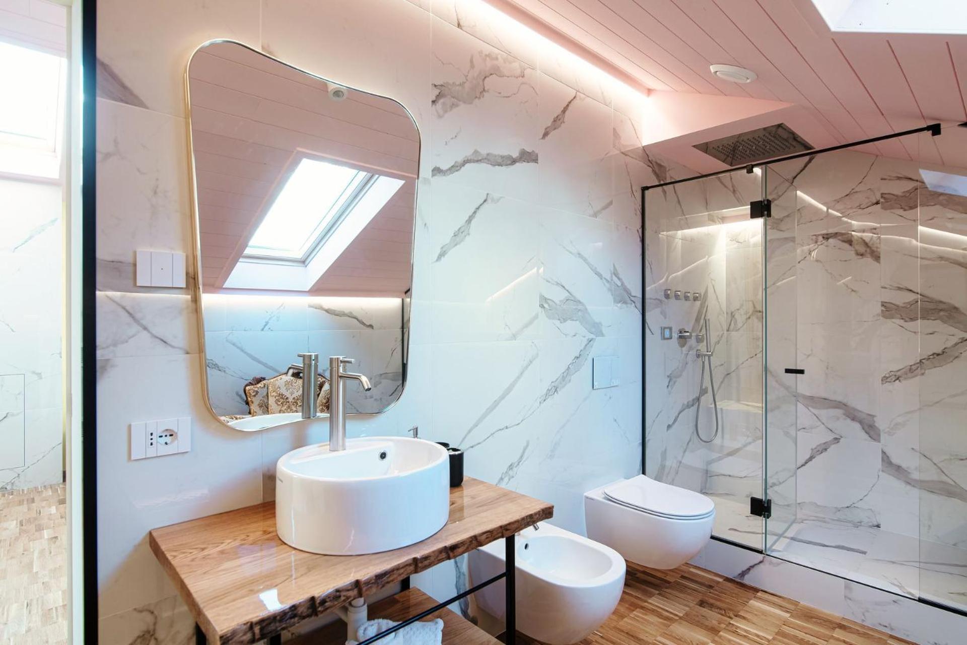 Aurum - Luxury Gasthof Como